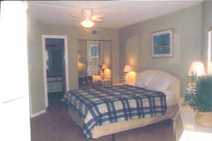 stregis2011masterbed.jpg