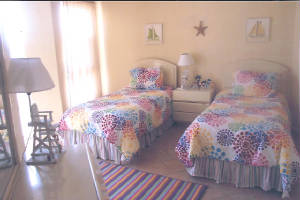 stregis2011secondbedroom.jpg